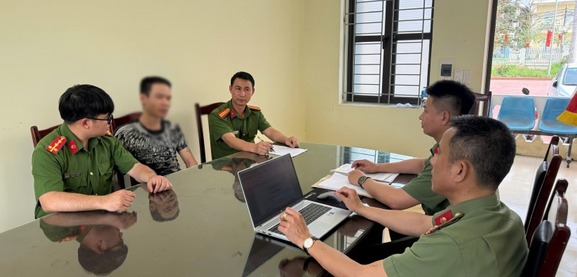Phòng An ninh điều tra - CATP kết thúc điều tra vụ án mua bán, tàng trữ trái phép vũ khí quân dụng xảy ra tại thành phố Thuỷ Nguyên