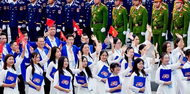 Trường THPT Lê Hồng Phong tiếp tục giữ vững vị trí tốp đầu thành phố về thành tích học sinh giỏi