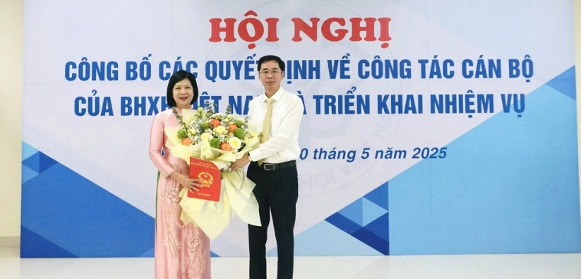Công bố Quyết định của Giám đốc BHXH Việt Nam về công tác cán bộ tại BHXH khu vực XIII (Hải Dương – Hải Phòng)